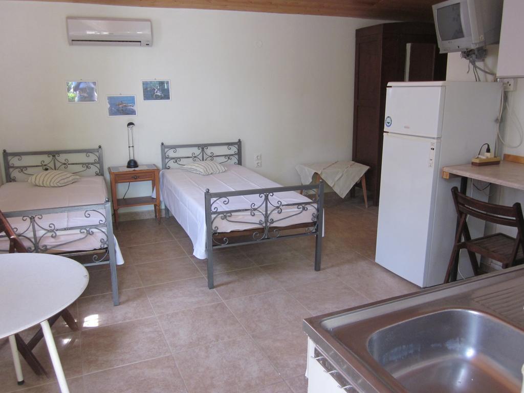 Tina Rooms Gialtra 客房 照片